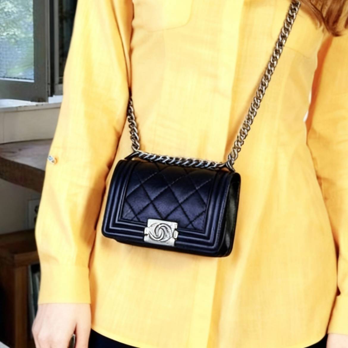 シャネル　ボーイシャネル　レザー　チェーン　ショルダーバッグ