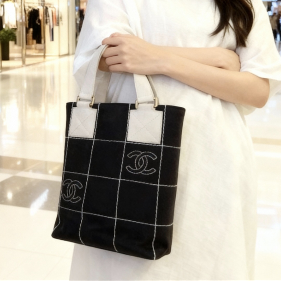 シャネル　チョコバー　トートバッグ　30日間　レンタル料　6980円　(レンタル13回でゲット）